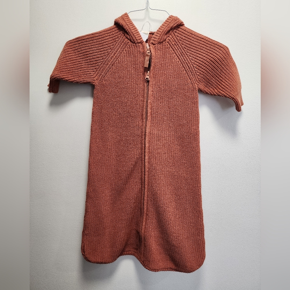 NWT Goumi Knit Wearable Blanket